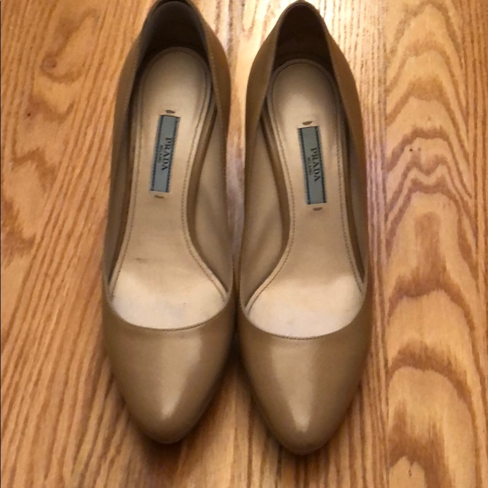 Prada Pumps. 36.5
